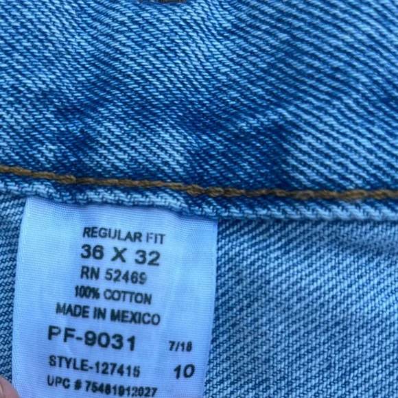 Cutoff Jean Shorts Size 10 - Picture 4 of 4